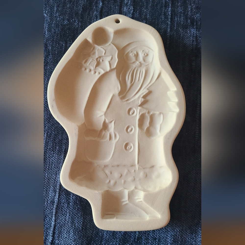 Brown Bag Cookie Art 1985 Santa Cookie mold/wall hanging